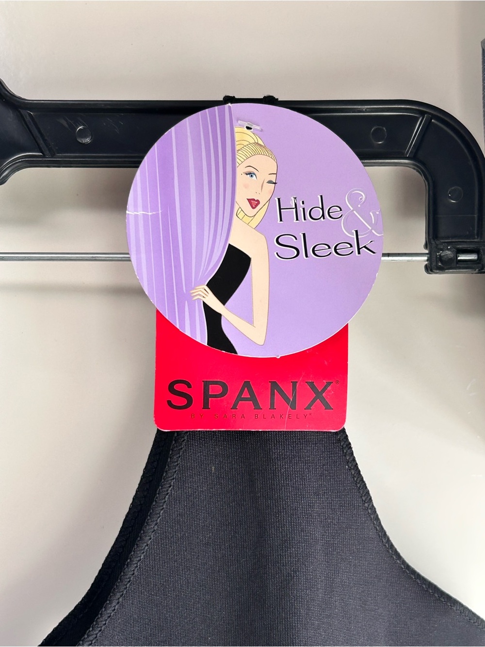 SPANX Red Full Slip Tag - Smooth Shapewear Description
